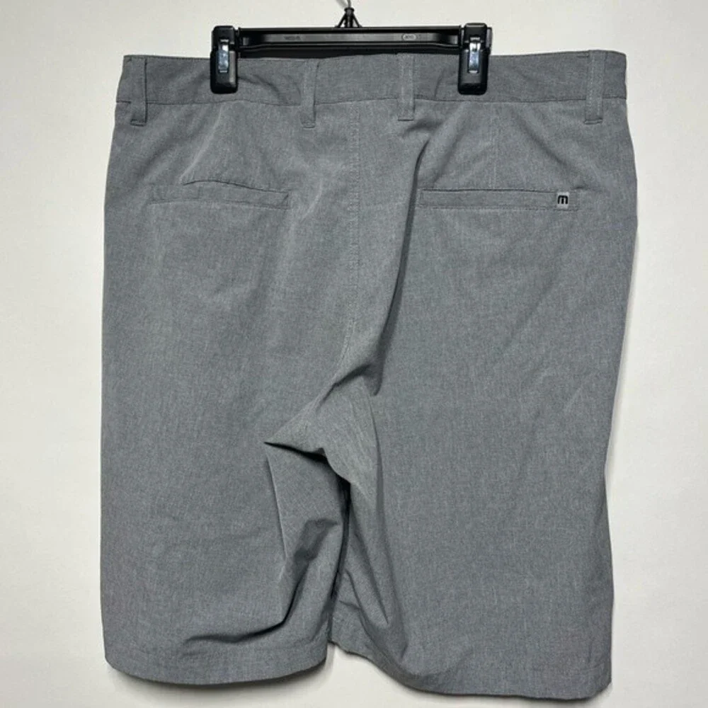 Travis Mathew Beck Shorts in Light Gray 34 NWOT
